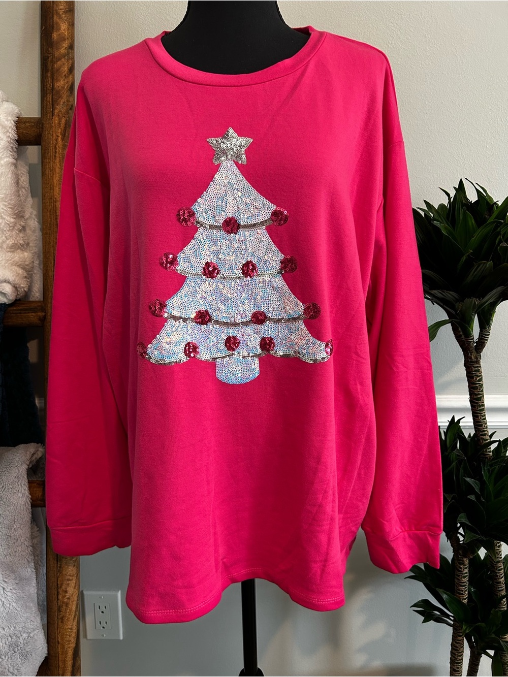 Grace + Emma Women’s Hot Pink Sequin Christmas Sweater Size 2XL (NWT)